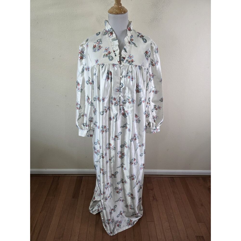 Vintage Ilise Stevens Long Satin Romantic Nightgown White Long Sleeve Floral M